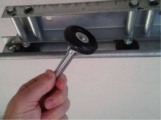 Garage Roller Replacement Jupiter Inlet Colony